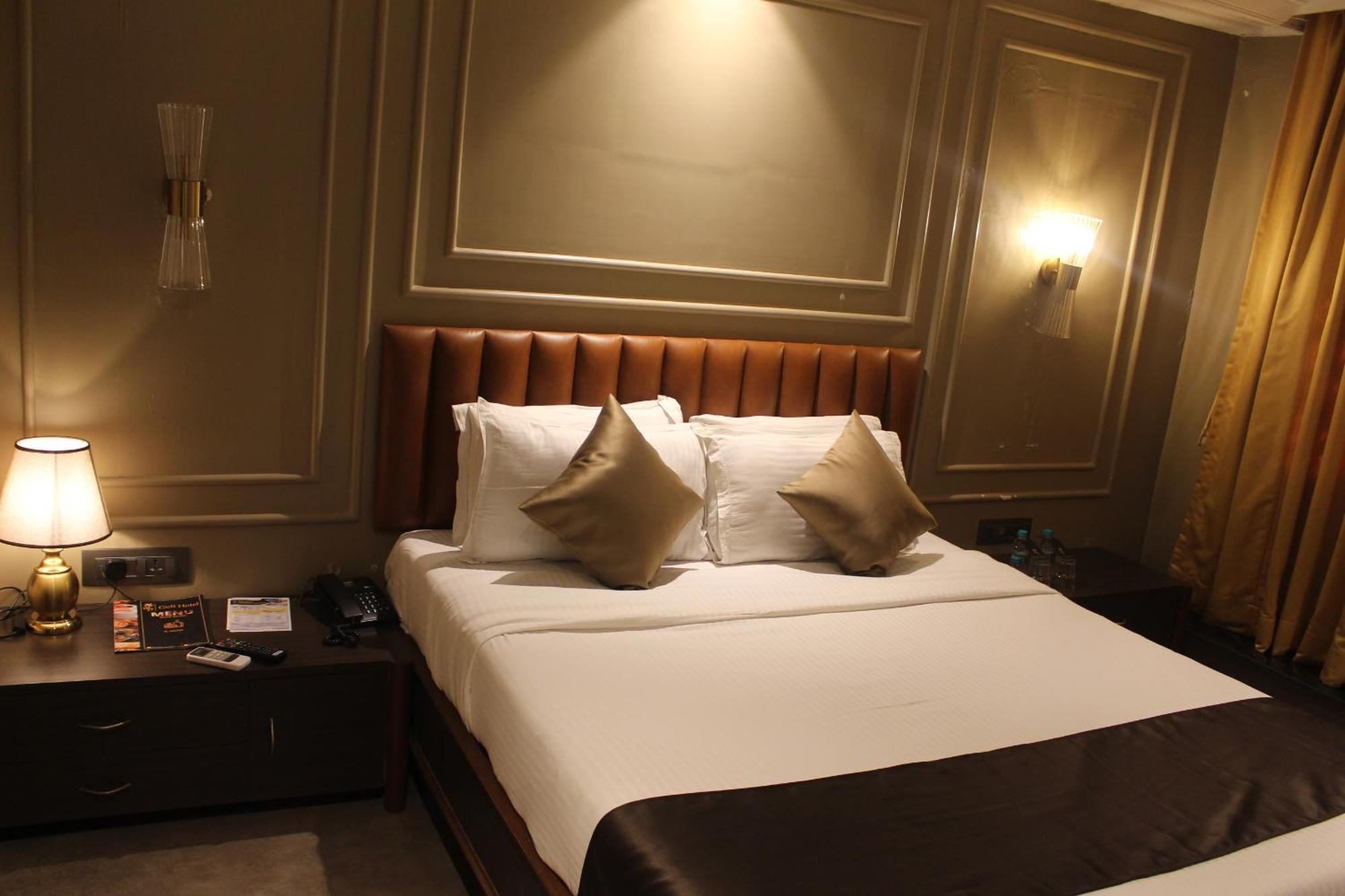 Gulf Hotel Mumbai- The Boutique Hotel Colaba Mumbai Exterior foto