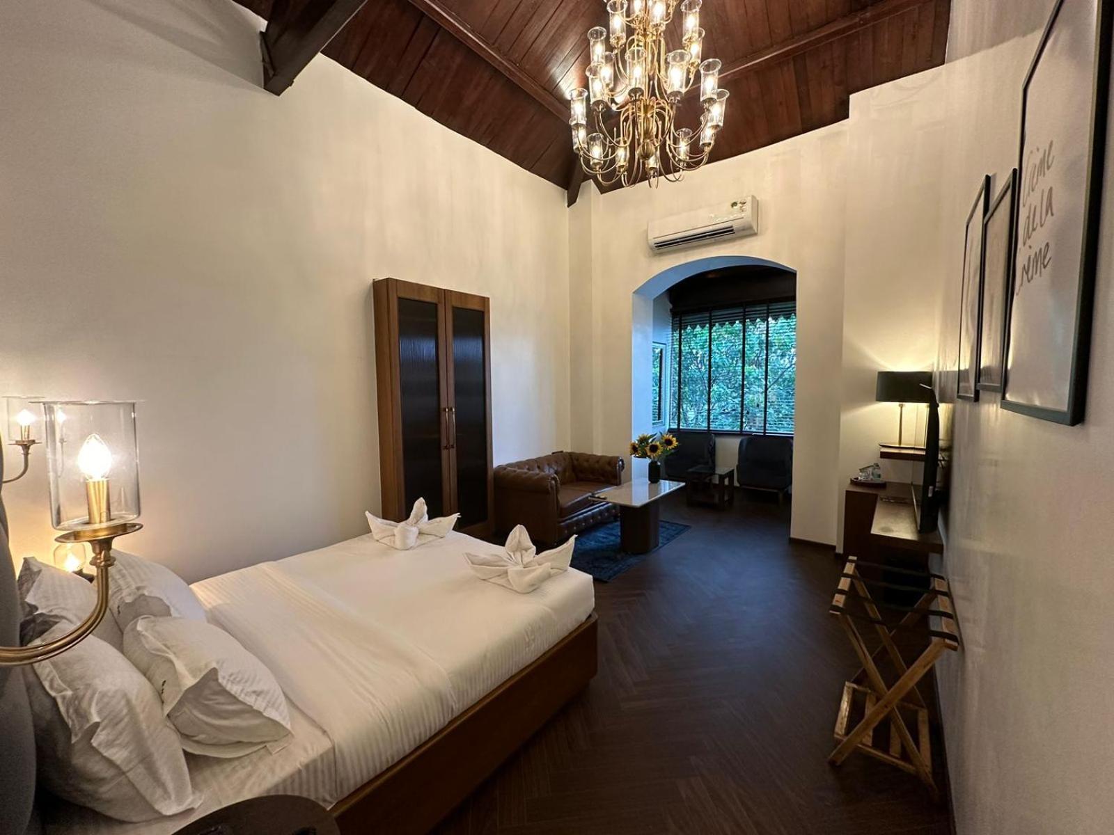 Gulf Hotel Mumbai- The Boutique Hotel Colaba Mumbai Exterior foto