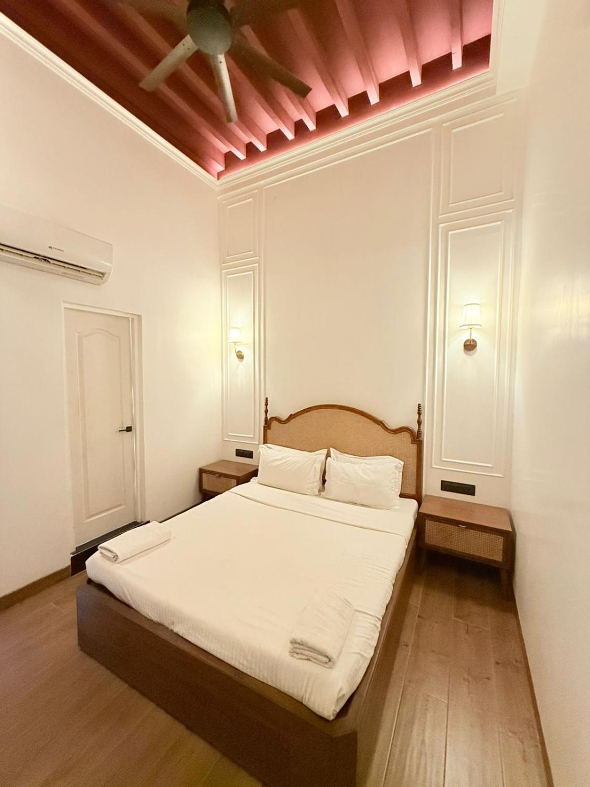 Gulf Hotel Mumbai- The Boutique Hotel Colaba Mumbai Exterior foto